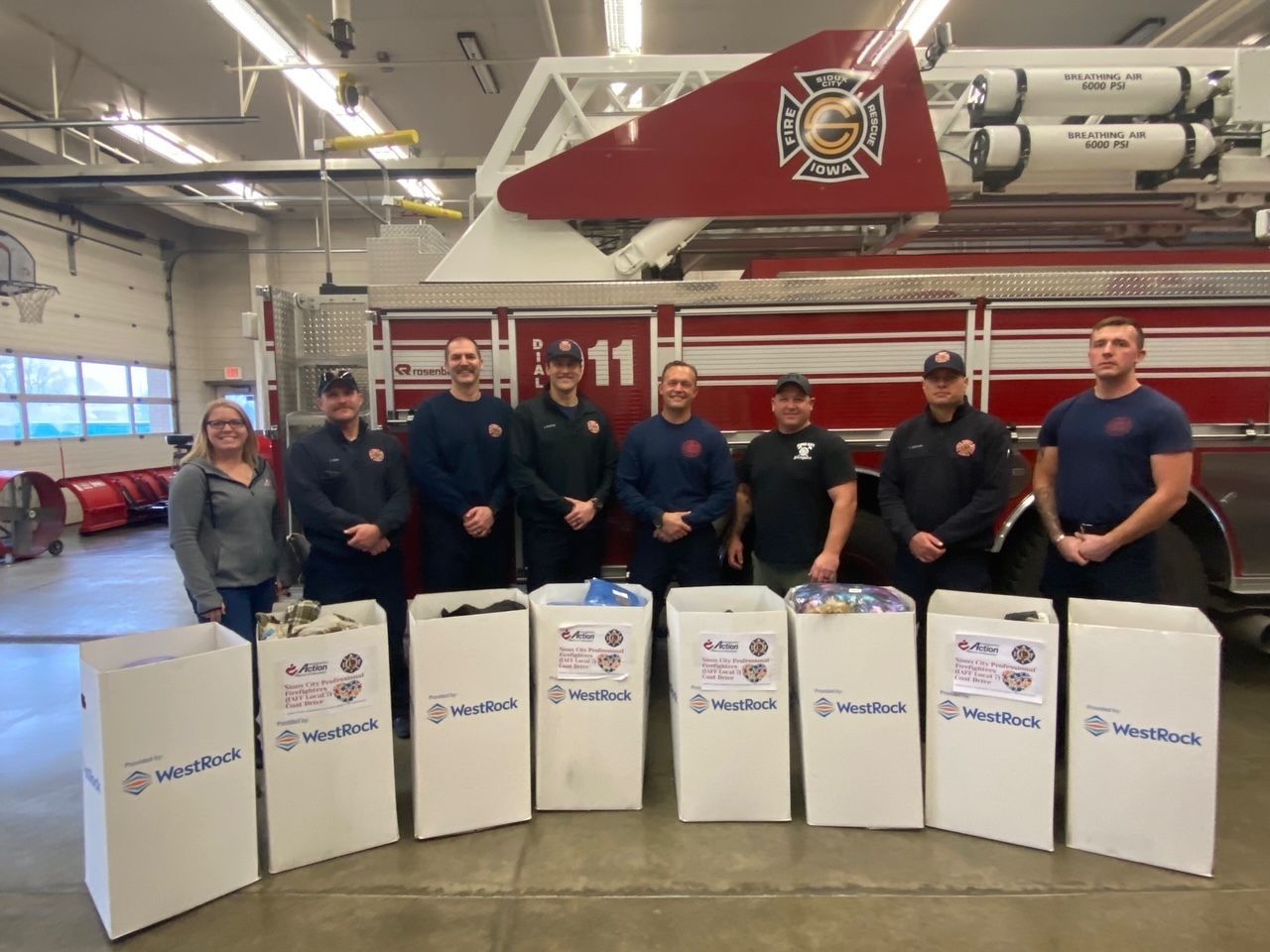 Sioux City Professional Firefighters Local 7 make holiday donation