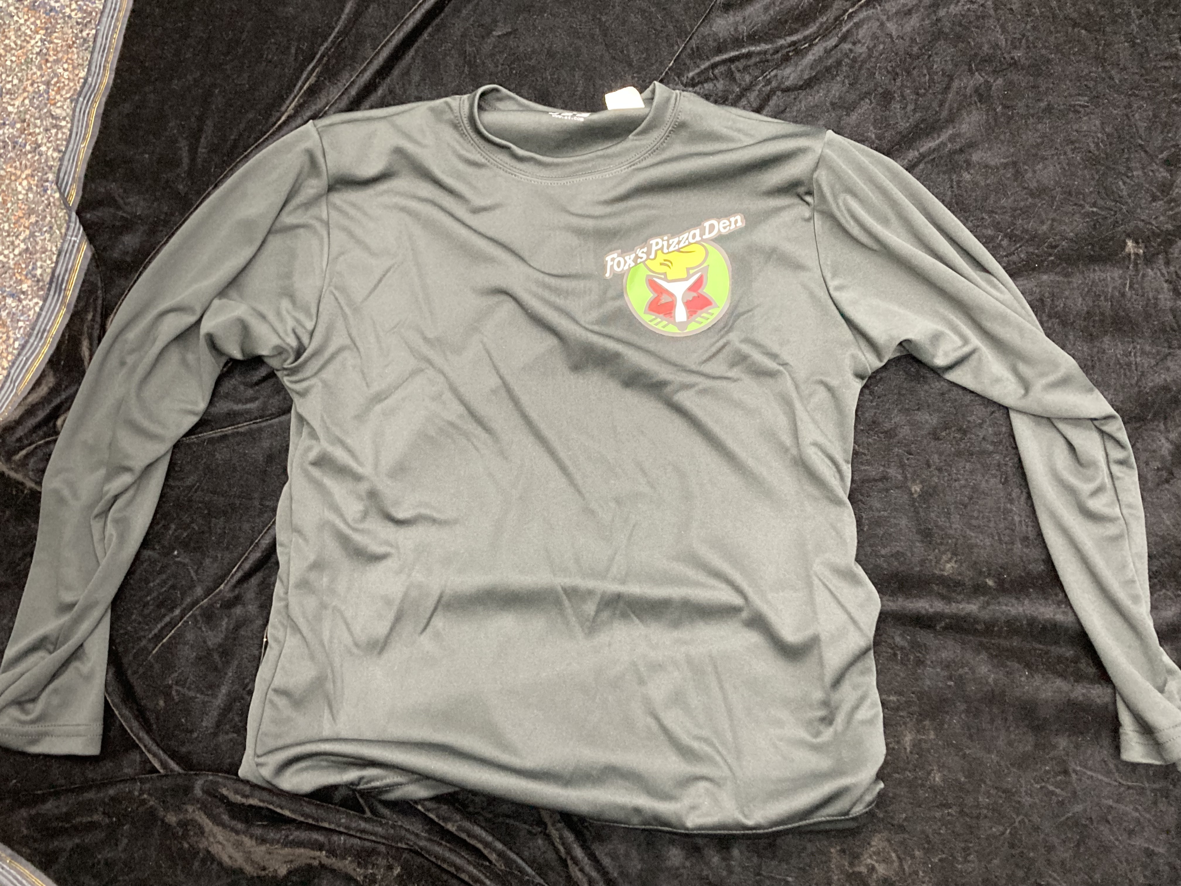 SALE Fox's Logo - YOUTH MEDIUM Black Long Sleeve