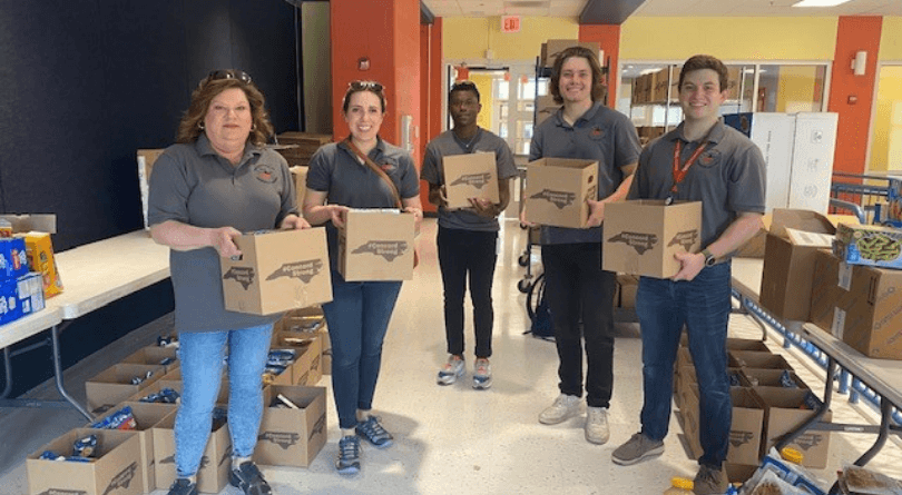 Meal Box volunteers