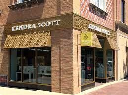 a picture of the exterior of the Kendra Scott store on the Country Club Plaza.