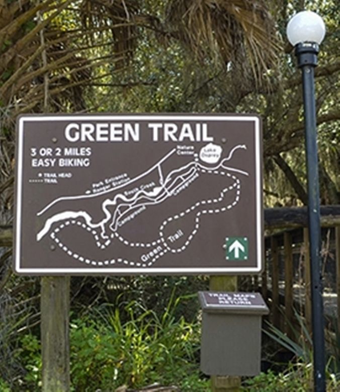 M9030 -Engraved Brown & White Color-Core High-Density Polyethylene (HDPE) Green Trail Sign
