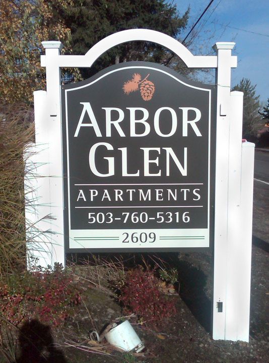 Arbor Glen Moument Sign