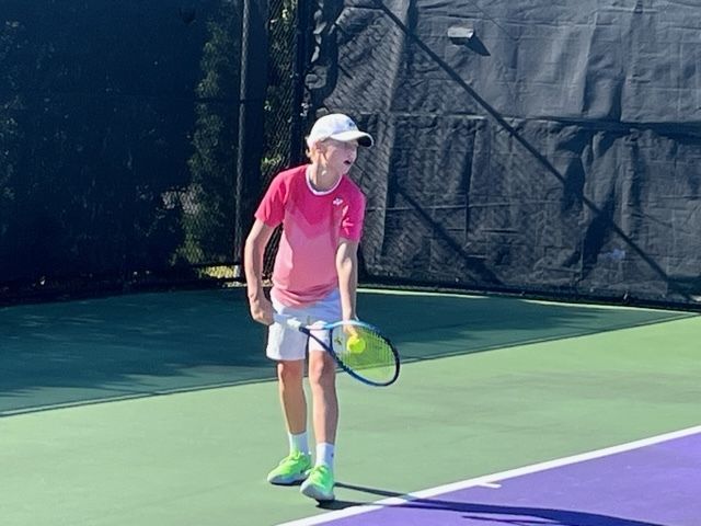 Cruz Hewitt, son of tennis great Lleyton Hewitt, won 6-3, 6-4.