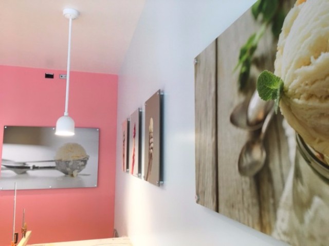 Wall decor for restaurants in Orange County CA