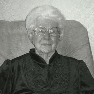 Bea Colson-King 1932 Memorial Scholarship