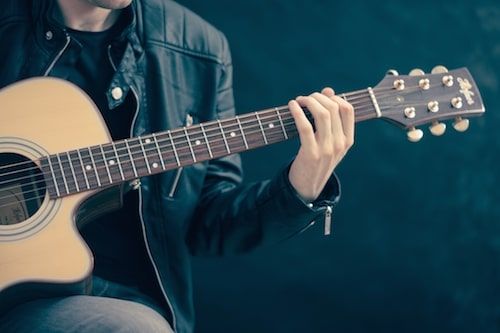 5 Health Benefits of Playing Music