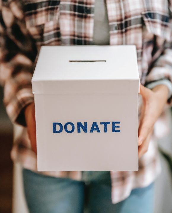 It Feels Good to Give! The Benefits of Donating to a Nonprofit