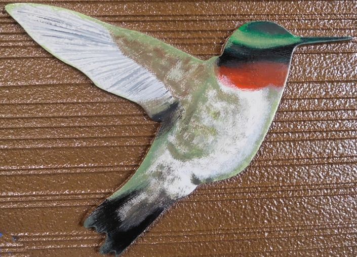 T29905 - Carved 3-D Hummingbird Applique