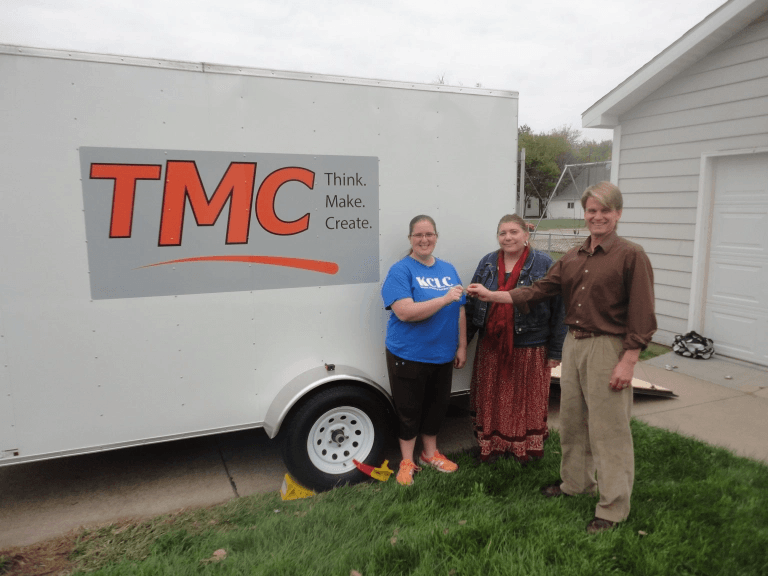 Beyond School Bells Unveils Mobile Maker Lab in Nebraska (Nebraska Children and Families Foundation, 2015)