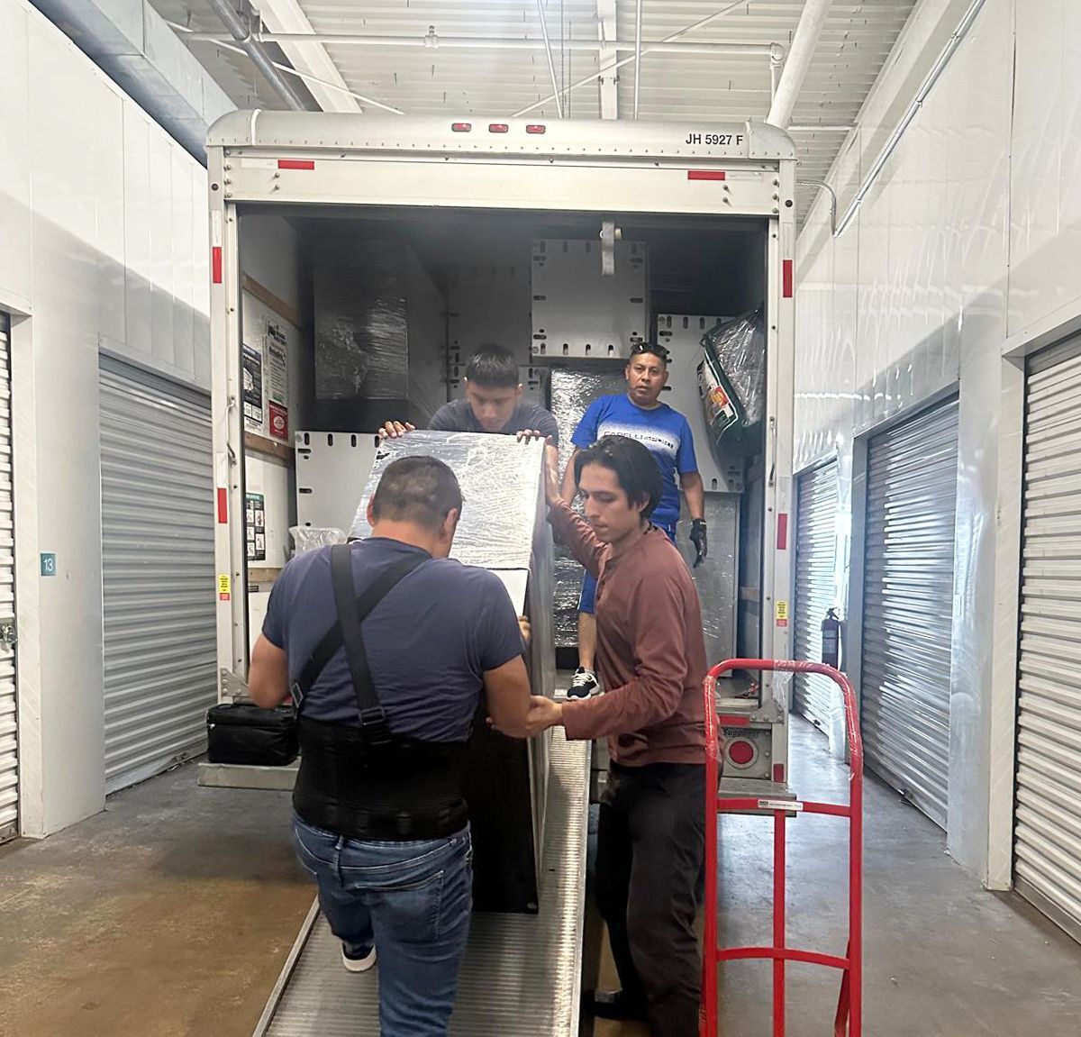 GRAN DONACIÓN DE LABORATORIO DE NUEVA YORK A CUSCO, PERÚ